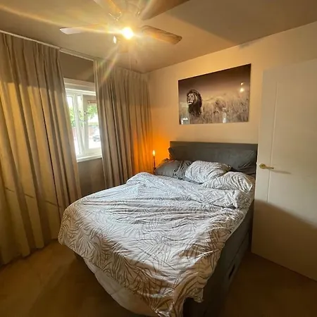 Apartamento Luxe Bij Zuidas Met Tuin En Buitendouche Ámsterdam