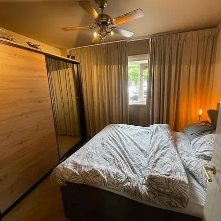 Luxe Bij Zuidas Met Tuin En Buitendouche *