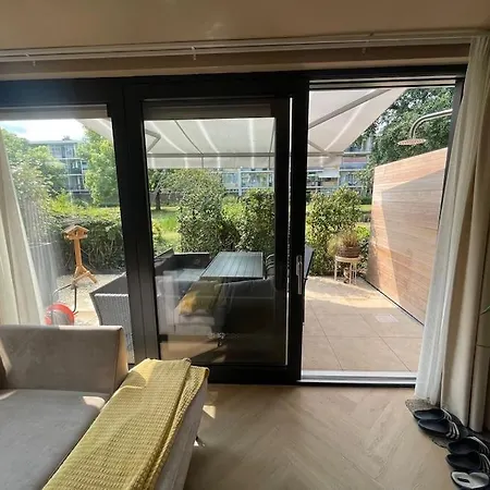 Luxe Bij Zuidas Met Tuin En Buitendouche דירה *