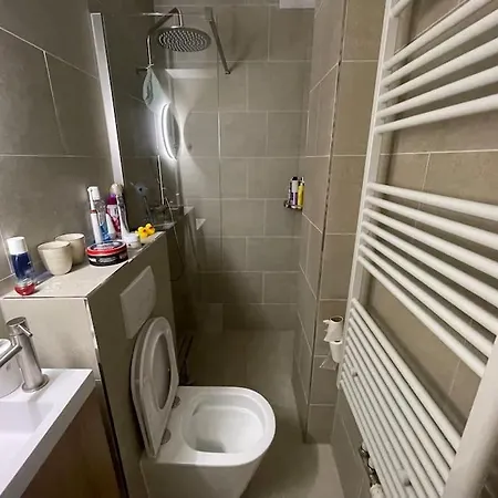 Apartmán Luxe Bij Zuidas Met Tuin En Buitendouche